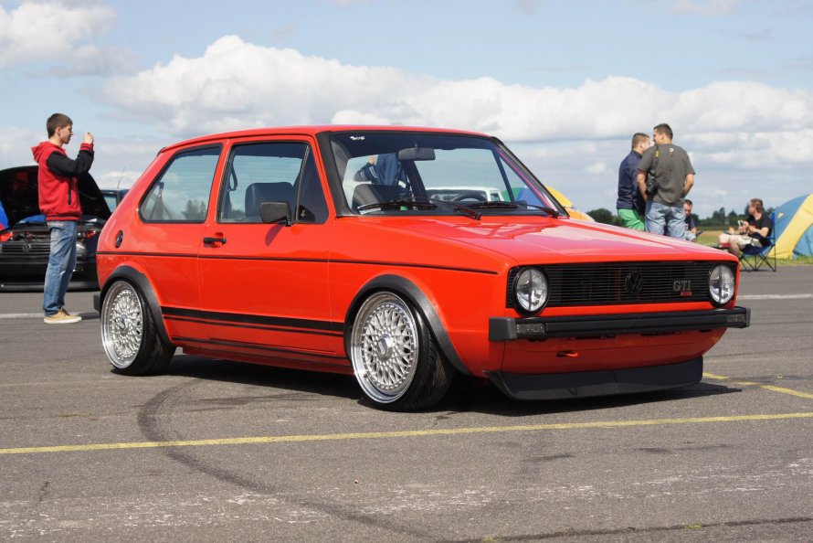 Volkswagen Golf mk1 Red