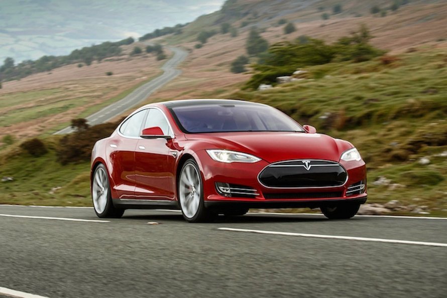 Машина Tesla model s