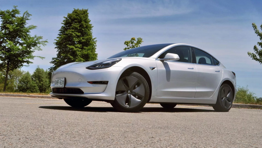 Tesla model x 3
