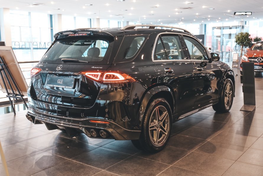 Мерседес-Бенц GLE 400d