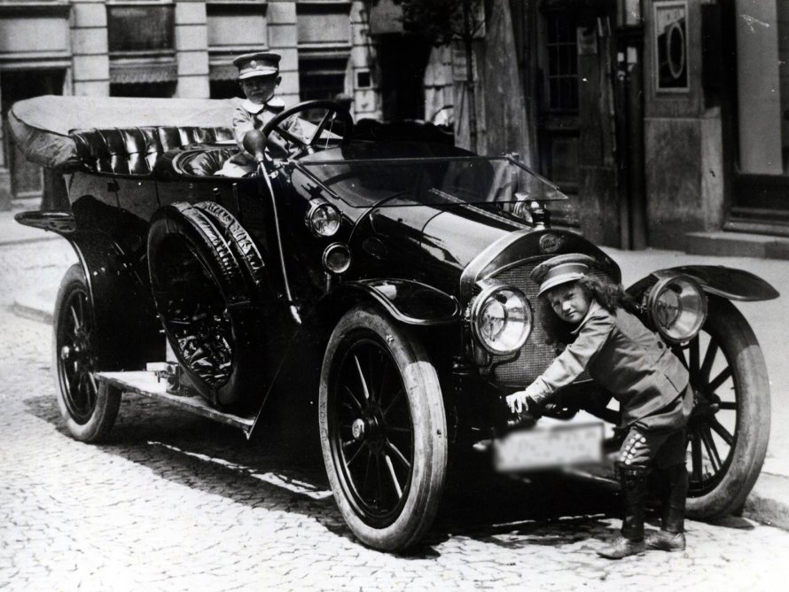 Aston Martin «Coal Scuttle» (1914)
