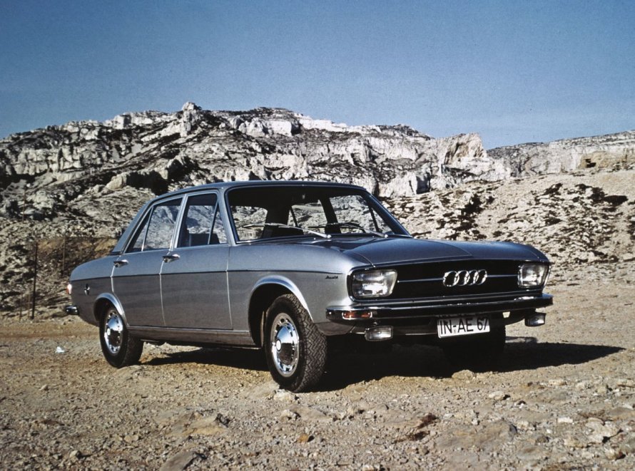 Ауди 100 с1 седан