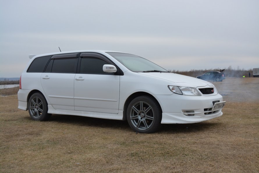 Fielder 121 кузов