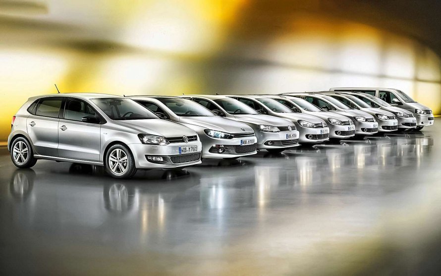 Много автомобилей Volkswagen