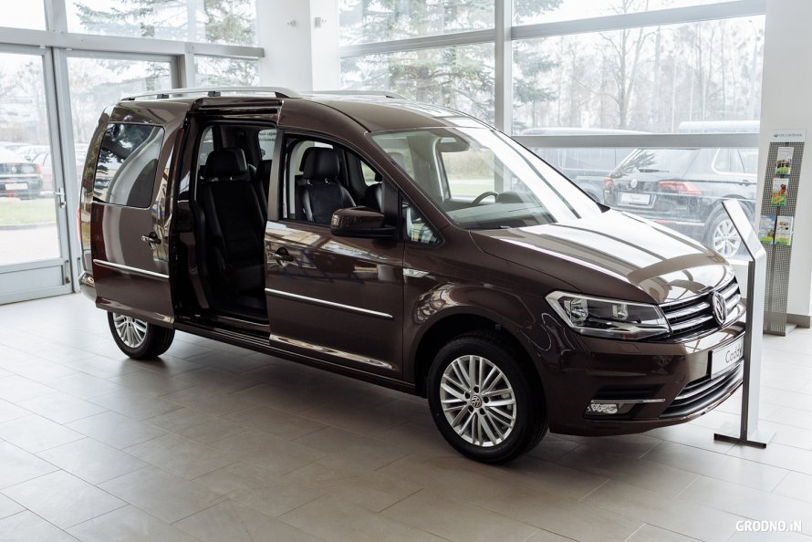 Новый 7 местный автомобиль Фольксваген