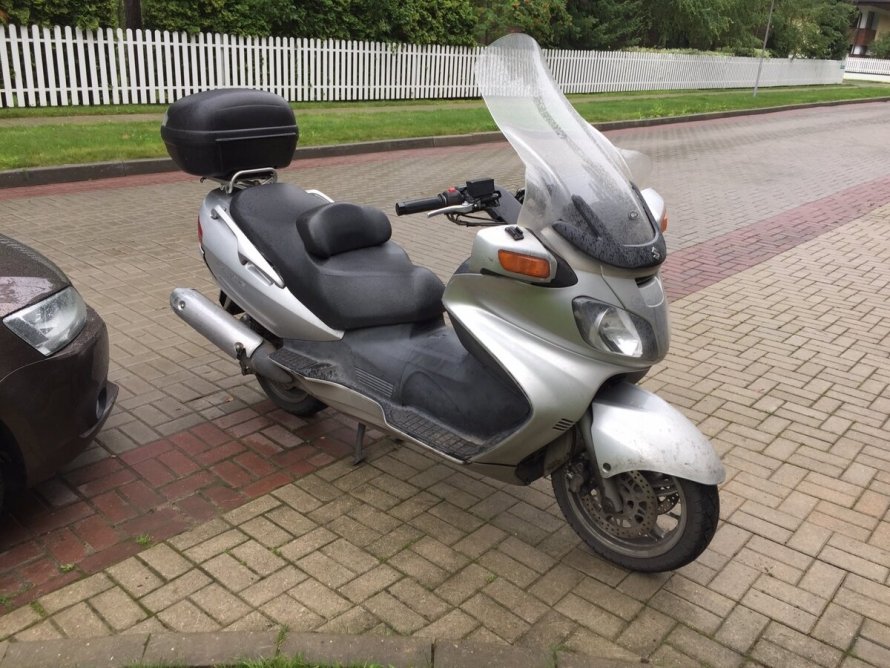 Сузуки Скайвэй 650