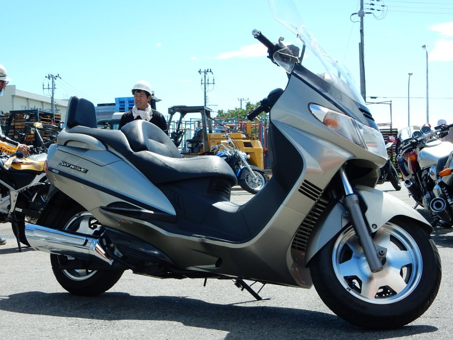 Suzuki Skywave 400
