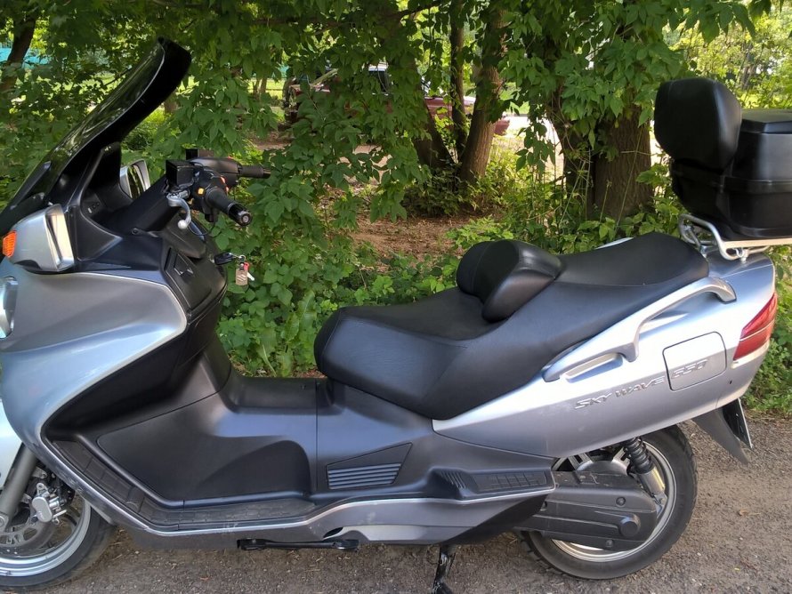 Сузуки Скайвэй 650