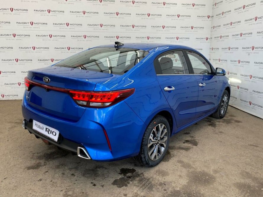 Kia Rio 2017 черная