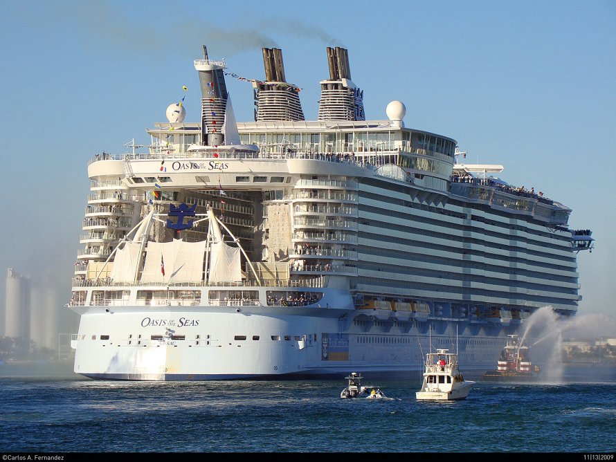 Лайнер Oasis of the Seas