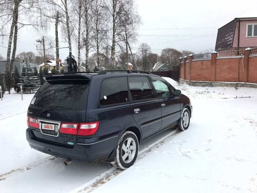 Ниссан Пресаге 1998