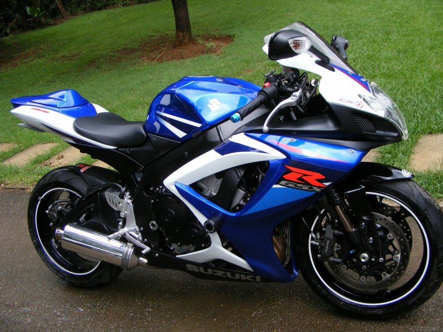 Suzuki GSX-R 750 k7