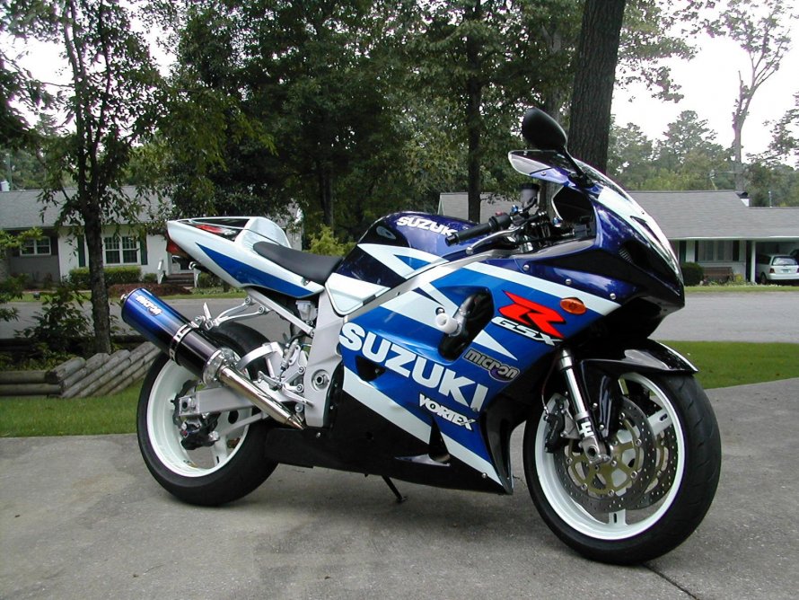 Suzuki GSXR 750