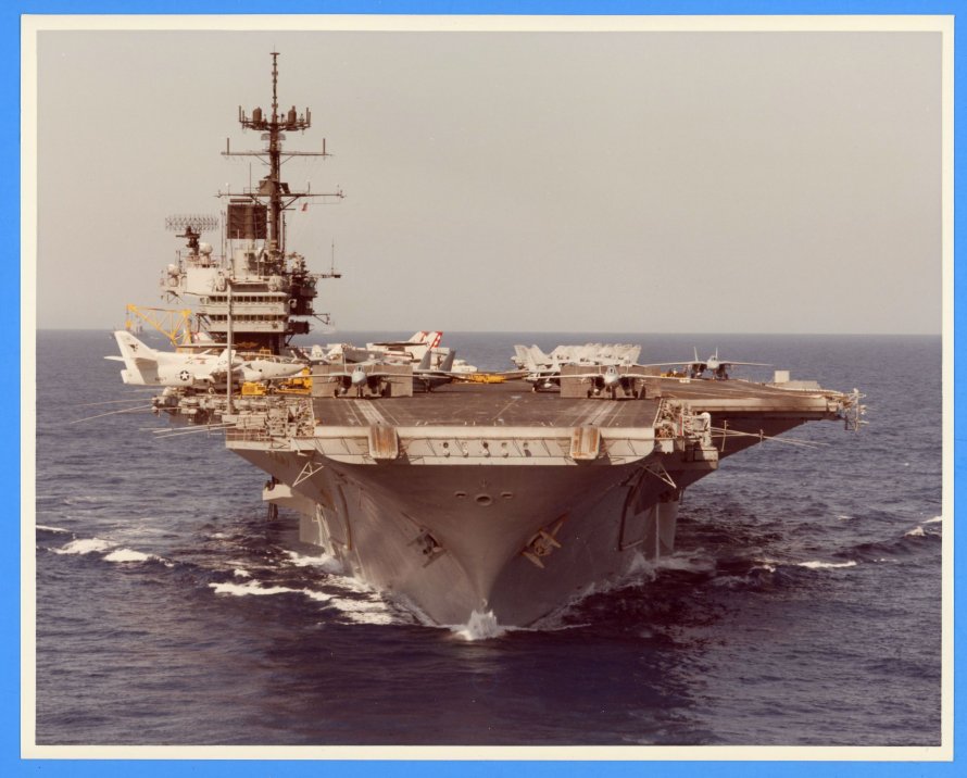 Авианосец USS Saratoga