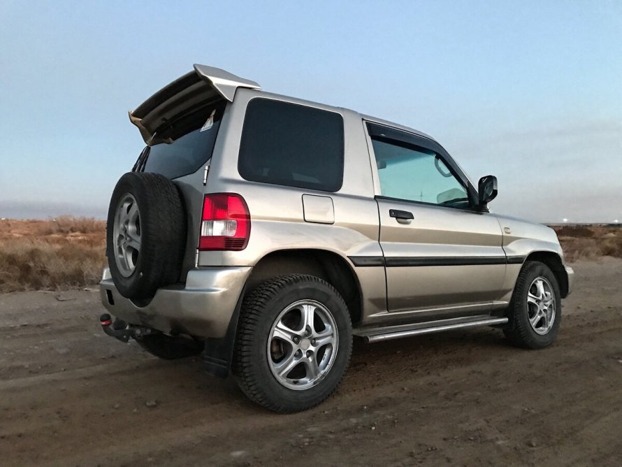 Мицубиси Пинин 2000