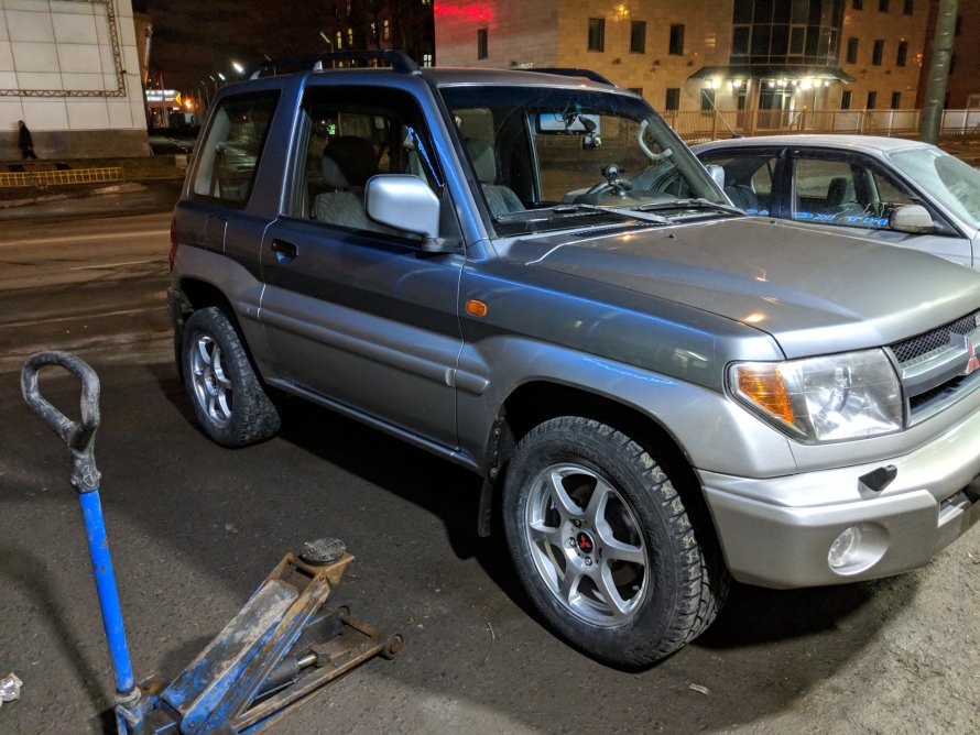 Pajero Pinin r17
