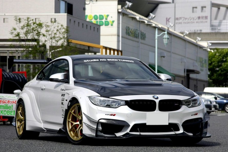 Тюнингованный BMW m4