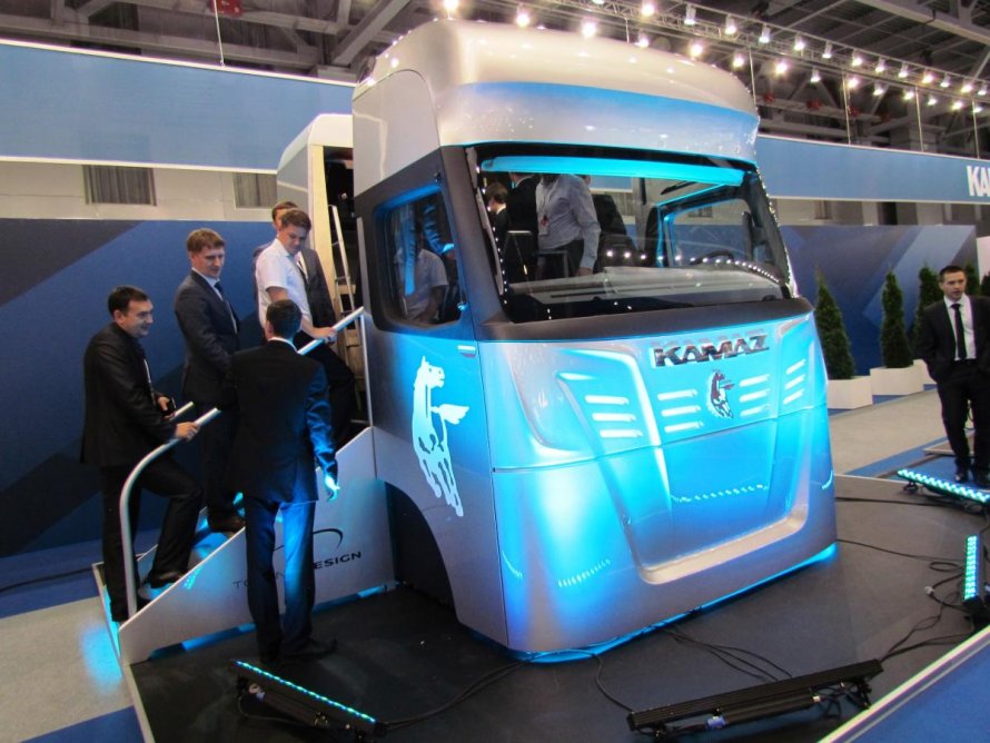КАМАЗ 5490 на выставке