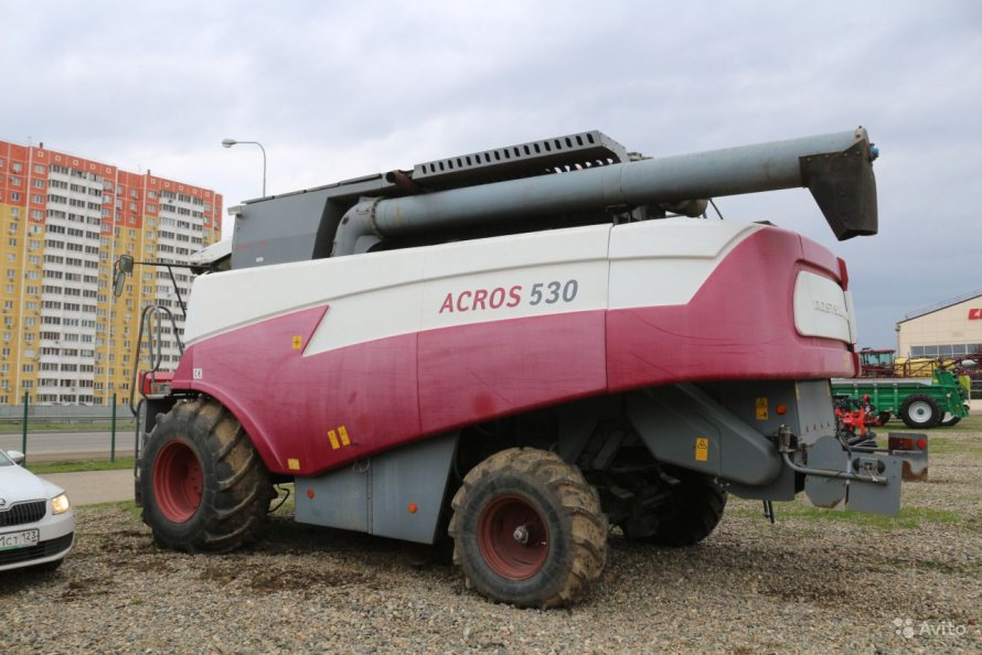 Комбайн Ростсельмаш Акрос 530