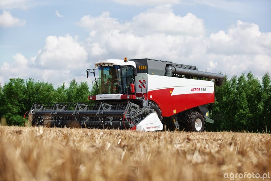 Комбайн Ростсельмаш Acros Акрос 580