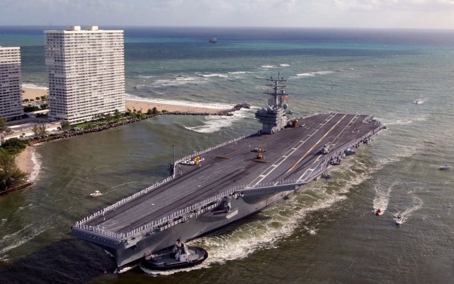 Авианосец США "Рональд Рейган"