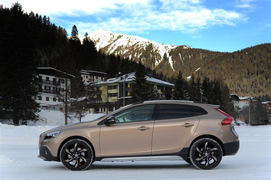 Volvo v40 Cross Country off Road