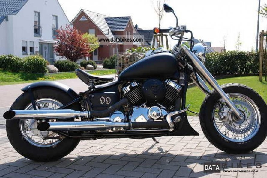 Yamaha XVS 1100 Drag Star Bobber