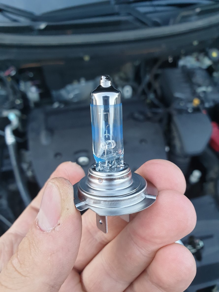 Лампа ближнего света Mitsubishi Lancer 10
