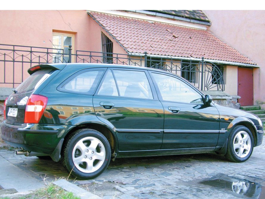 Mazda 323 хэтчбек 1998
