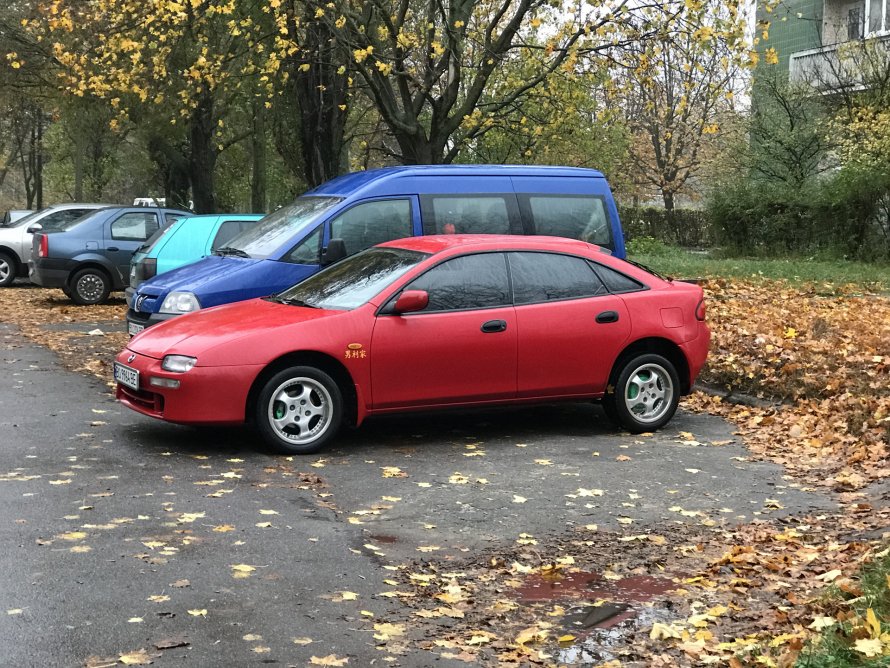 Mazda 323f 1998