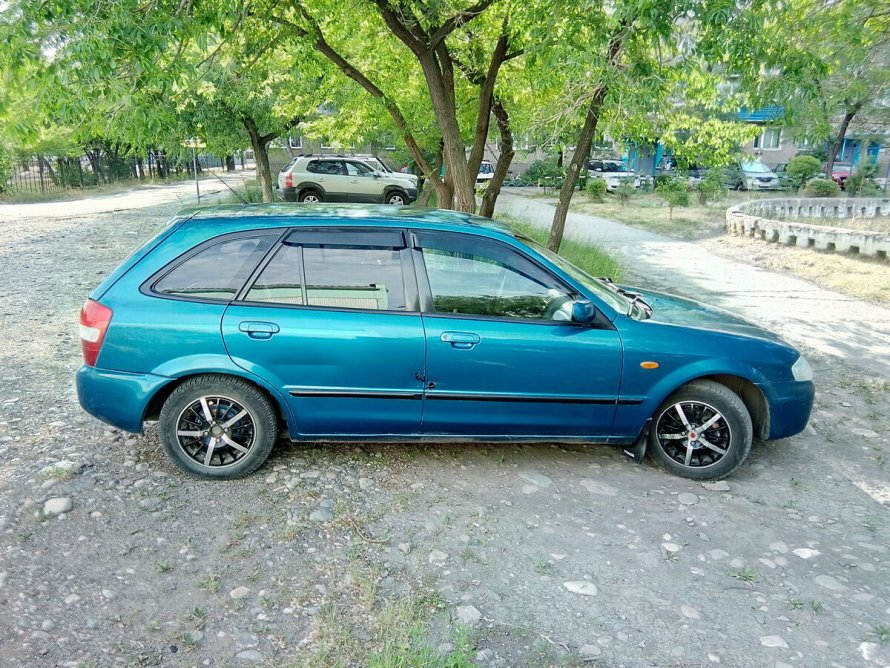 Mazda 323 6