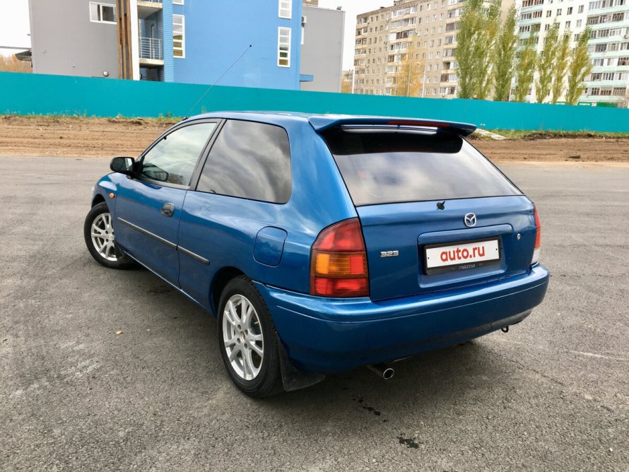 Мазда 323 хэтчбек