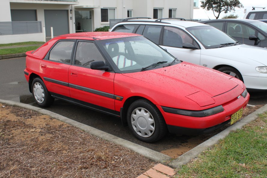 Mazda 323 bg