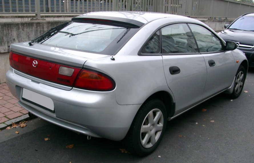 Mazda 323f v