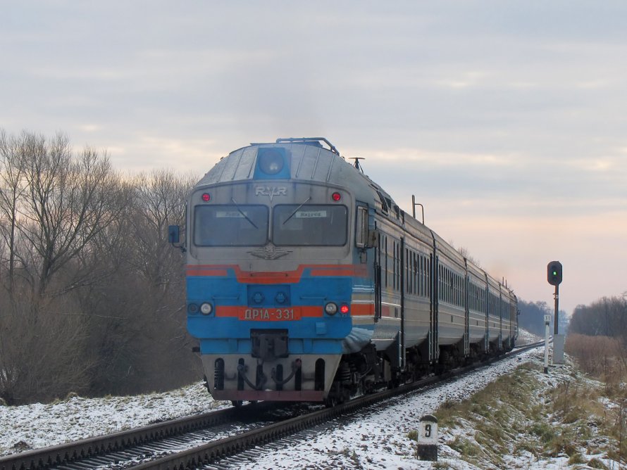 Поезд 220а