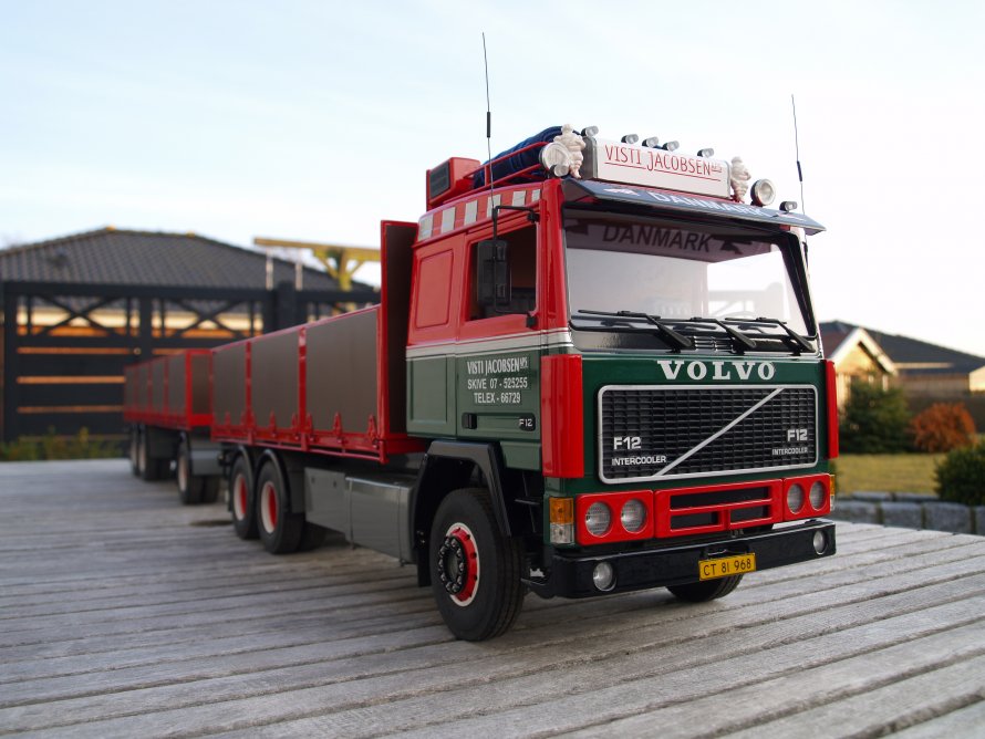 Грузовик Volvo f12