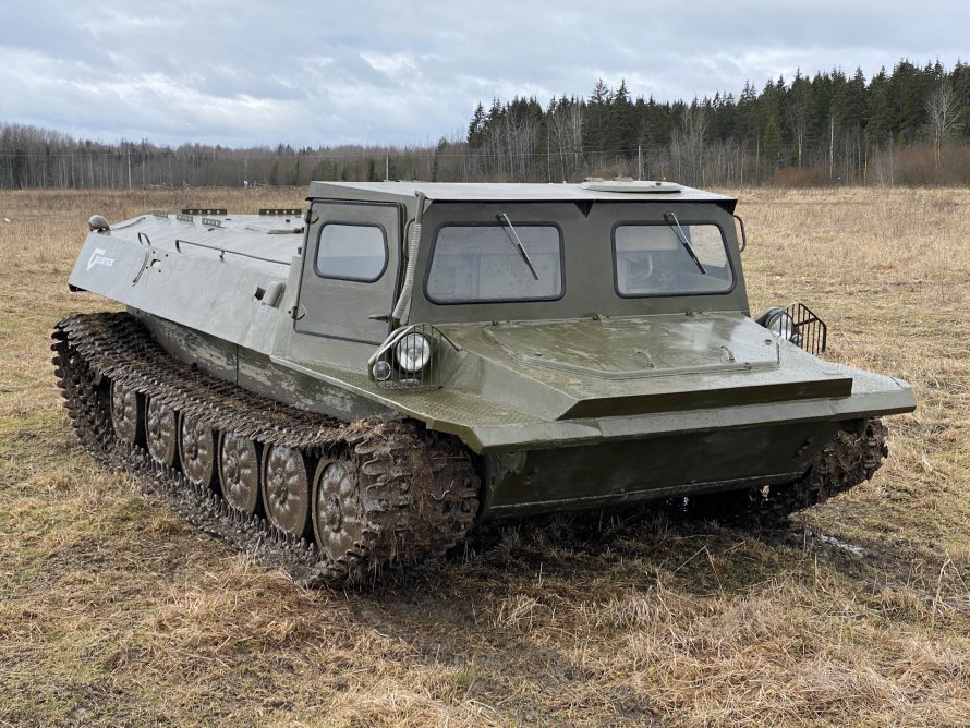 Гусеничный тягач МТ-ЛБВ