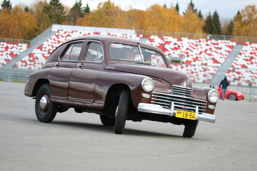 Русские автомобили ГАЗ