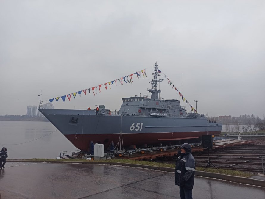 Северная верфь судостроительный завод Гремящий