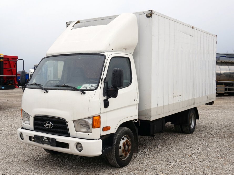 Грузовой фургон Hyundai 47538a