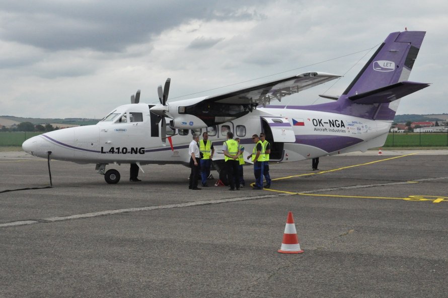 Самолёт л-410 УВП-е20