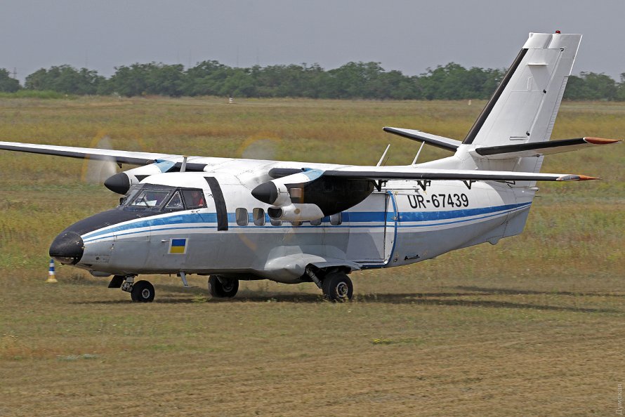 L-410 самолет