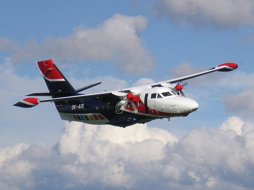 Let l-410 Turbolet