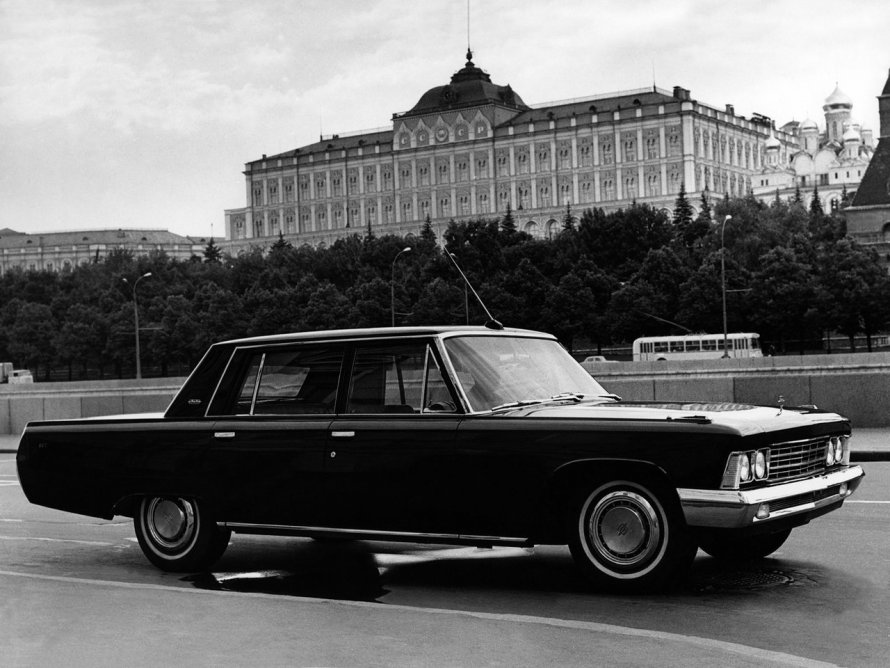 ЗИЛ-117 седан