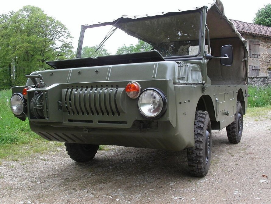ЛУАЗ-967 внедорожник
