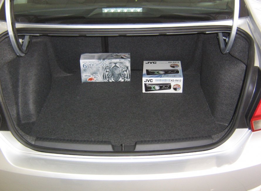 Volkswagen Polo багажник