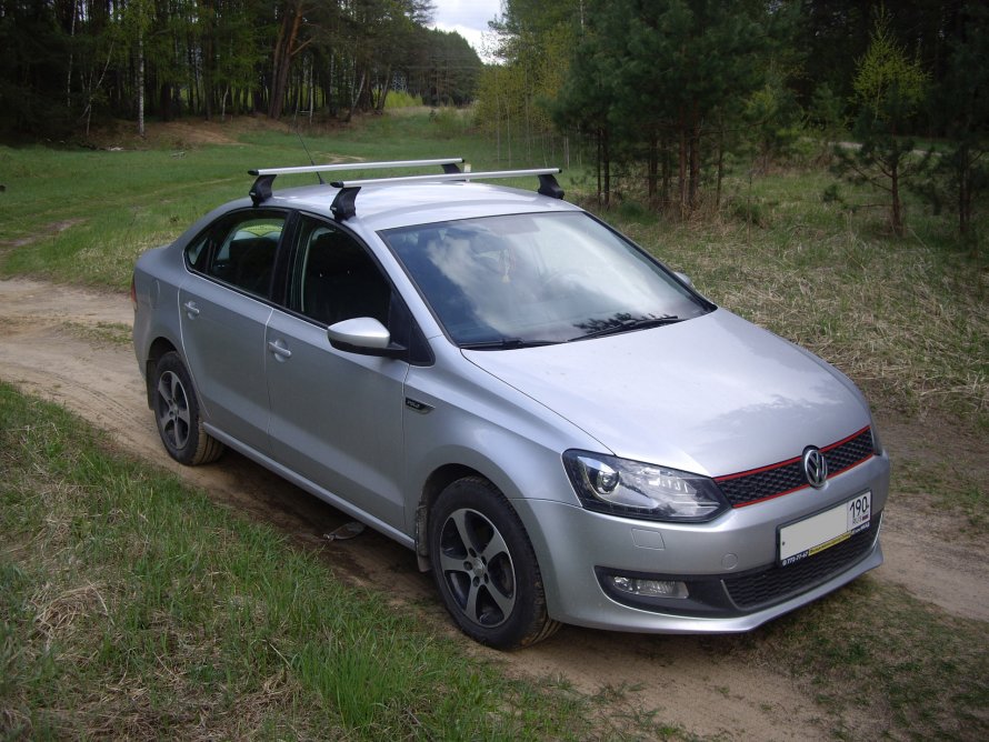 Багажник Атлант на крышу Volkswagen Polo седан