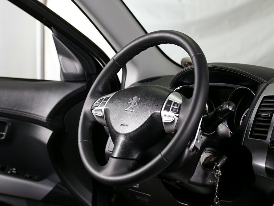 Peugeot 4007 бежевый цвет артикул