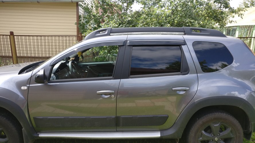 Cobra Renault Duster