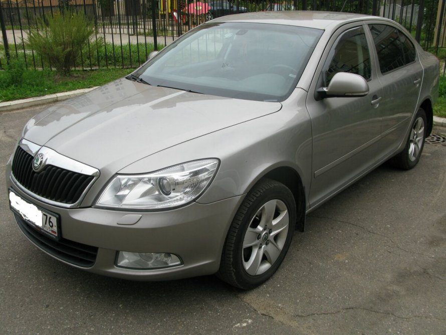 Бежевый Titanium металлик Skoda Rapid